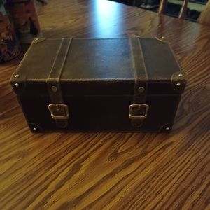 Leather storage box